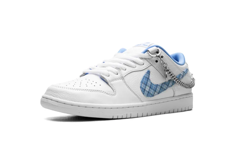 SB Dunk Low 'Nicole Hause'